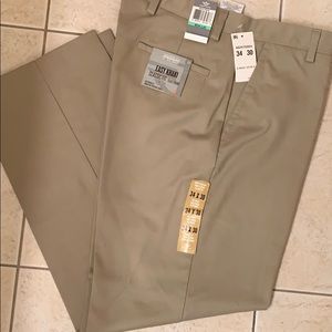 Dockers Men’s Easy Khaki Classic Fit 34x30
